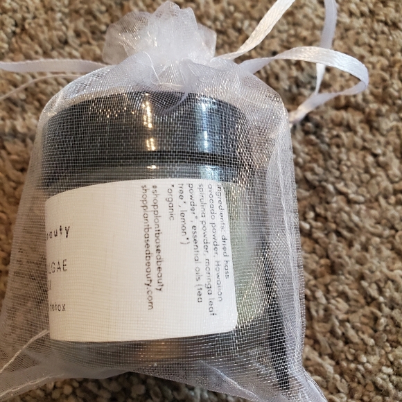 Beauty Set with various products - Picture 8 of 10